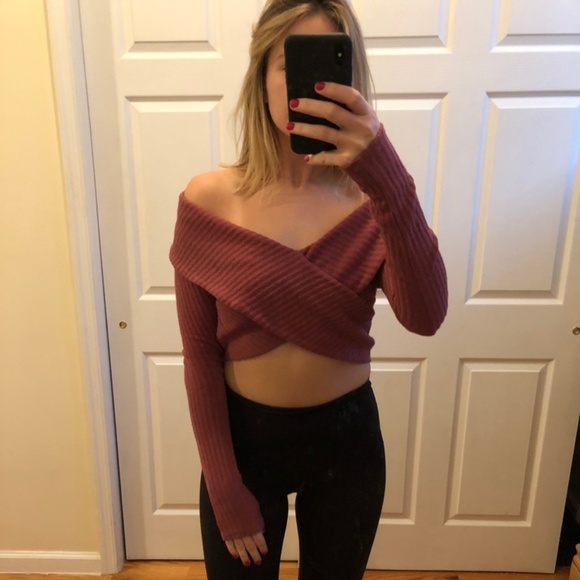 Aritzia Sweaters - off shoulder sweater